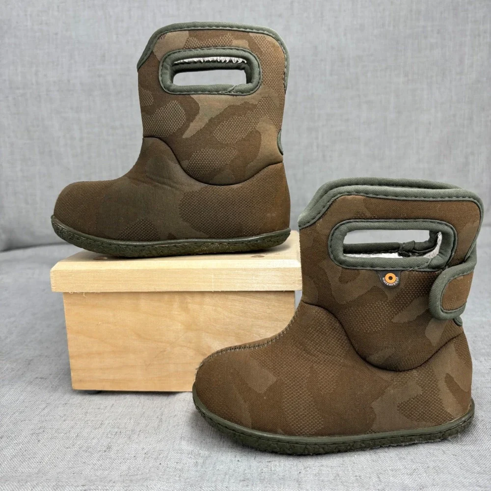 Bogs Baby Boots Camo Brown Olive Green Waterproof Winter Boots Toddler Size 8